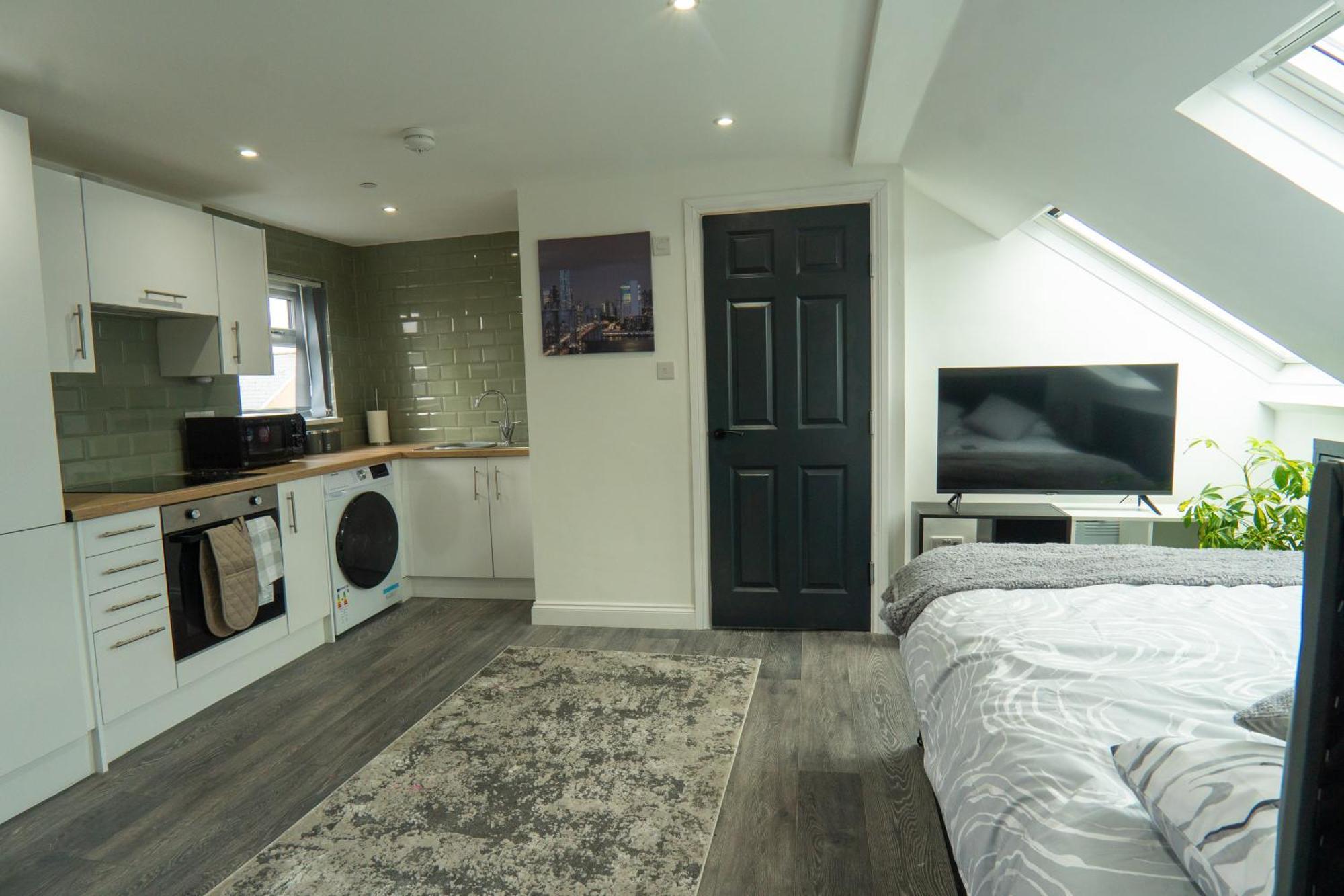 Modern Apartments Near Cardiff City Centre Exterior photo